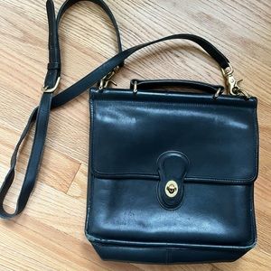 Vintage 90’s coach crossbody purse
